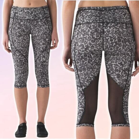 LULULEMON Outrun 17" Crop Sz 4 Mini Cinder Lace White Black - Picture 1 of 13